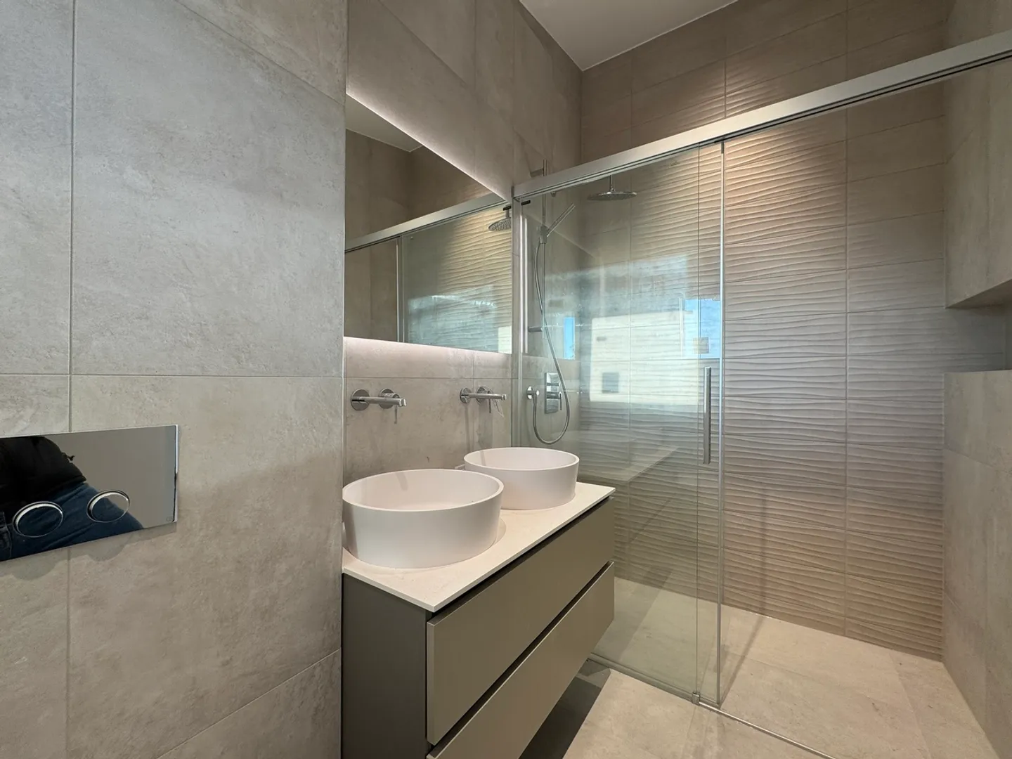 Nuova residenza di 4 appartamenti con splendida panoramica - Foto 7 di 11