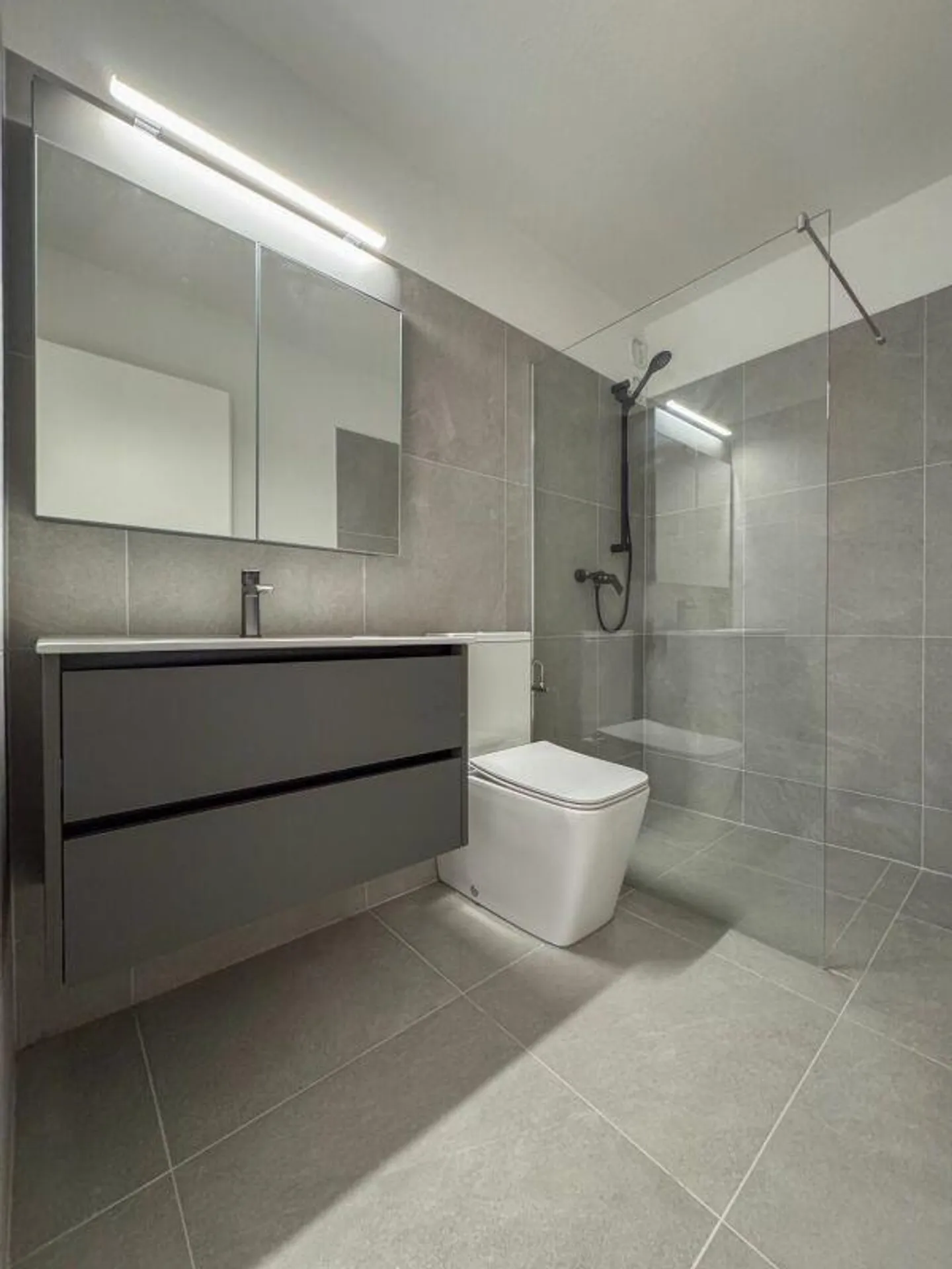 4.5-Zimmer-Wohnung 2. OG rechts - Foto 8 von 12