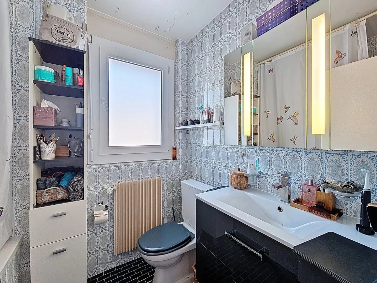 Appartement Charmant avec Vue sur le Lac - Photo 7 sur 9