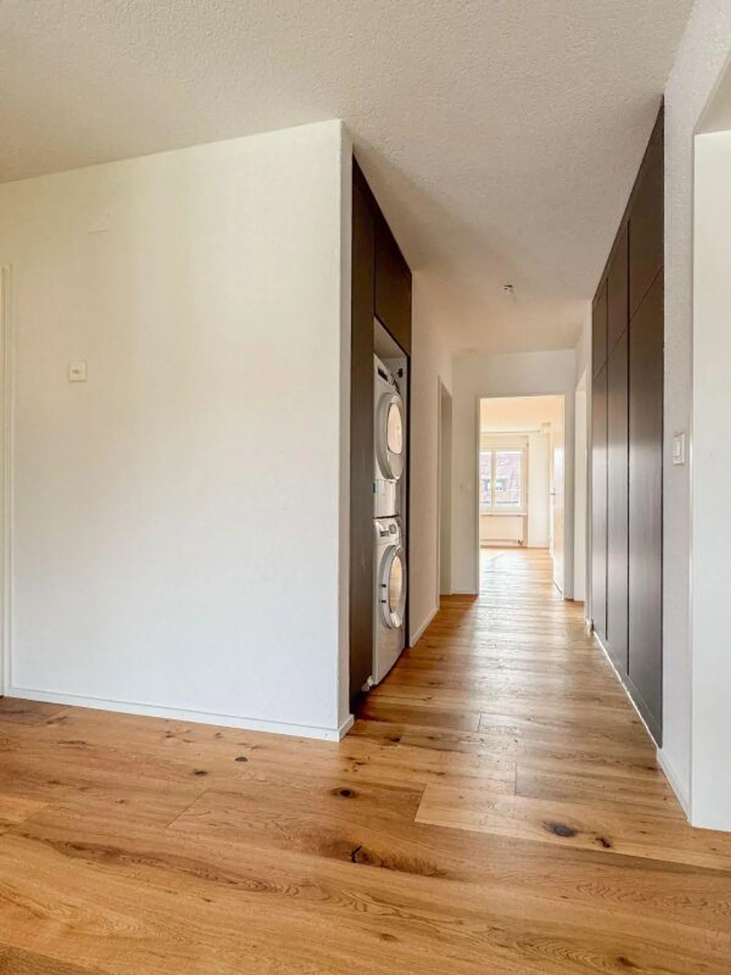4.5-Zimmer-Wohnung 2. OG rechts - Foto 6 von 12