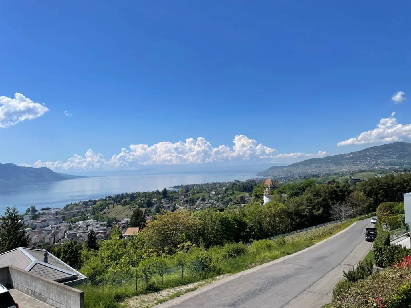 GRANDIOSE AUSBLICK - IN SEHR GUTEM ZUSTAND - Foto 3 von 13