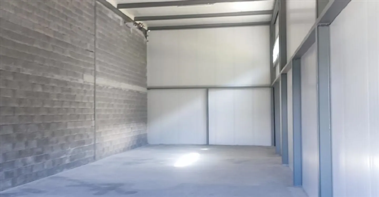 Workshop - Photo 7 of 13