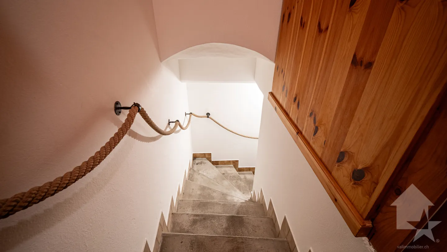 Adorable chalet with splendid views of the valley floor - Photo 11 of 40