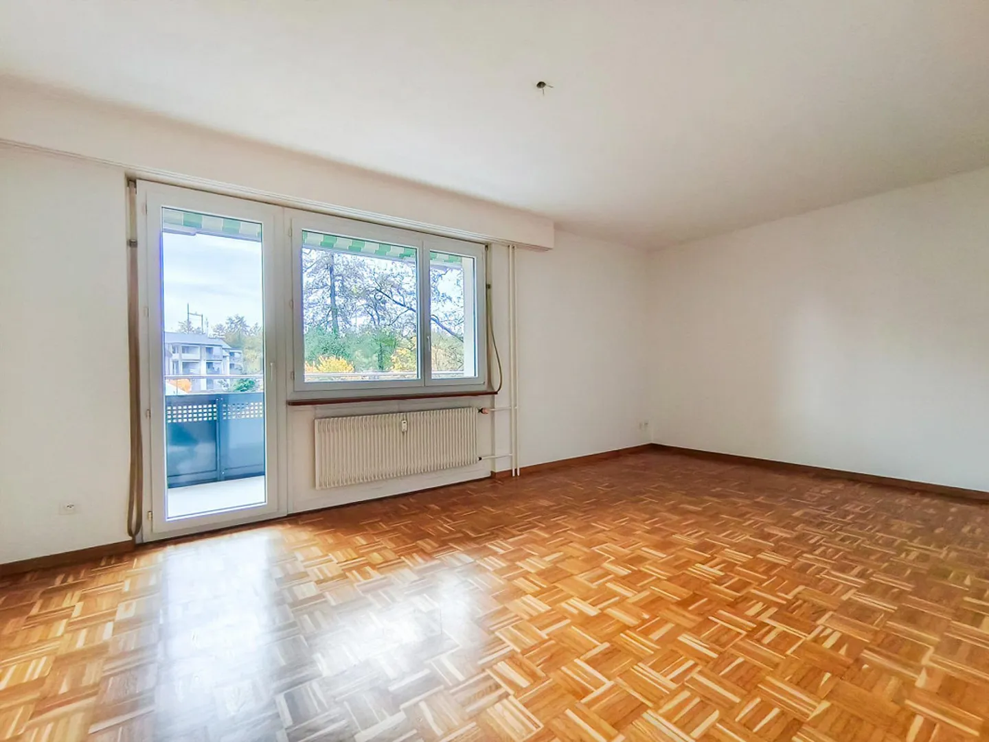 Appartement lumineux de 3 pièces avec balcon en périphérie de Diessenhofen - Photo 5 sur 10