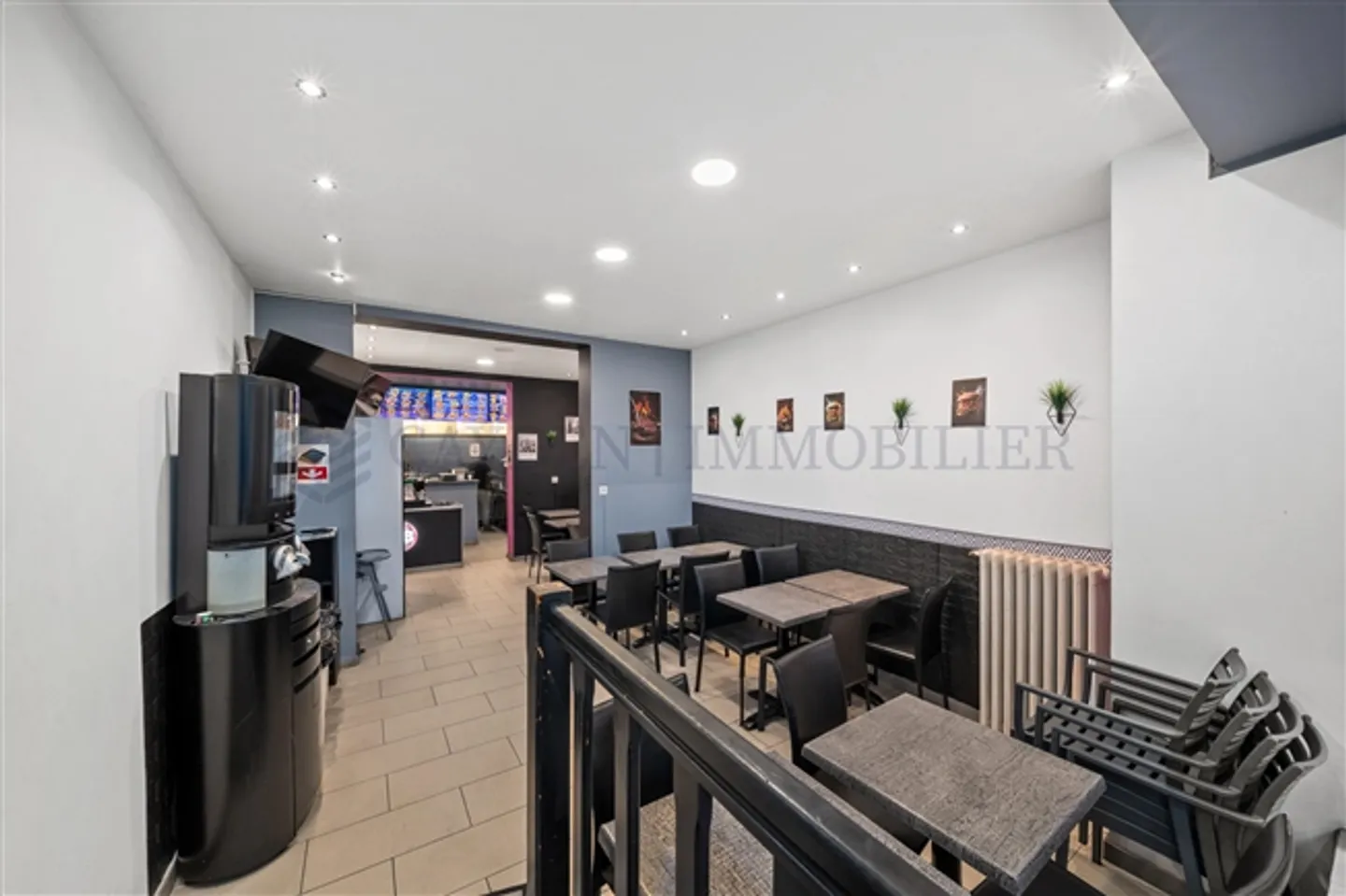 Snack Bar - Photo 3 of 10