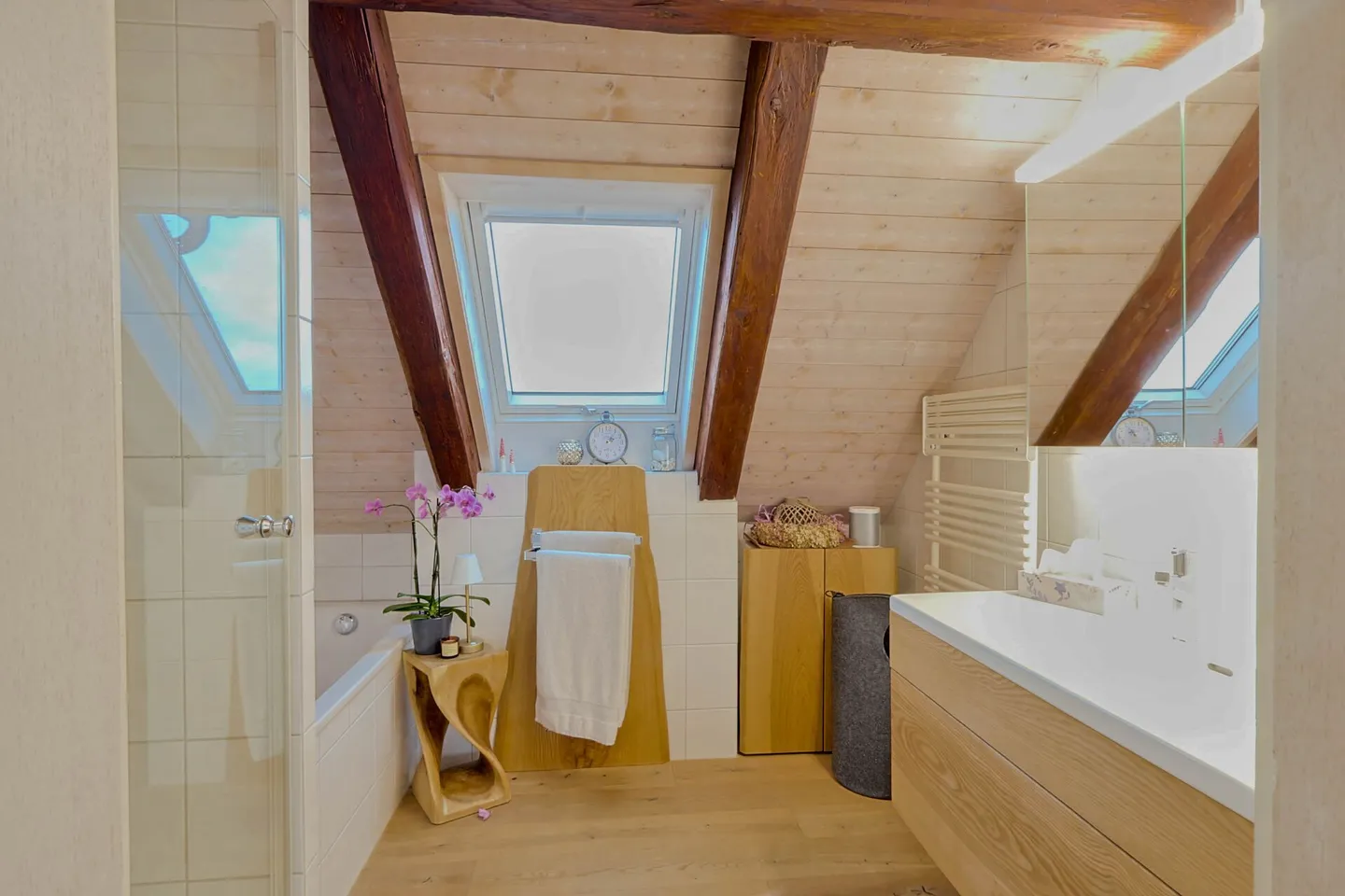 Mehrfamilienhaus mit 3 Wohnungen, Garage & 5 Parkplätzen in Steinach SG - Foto 15 von 18