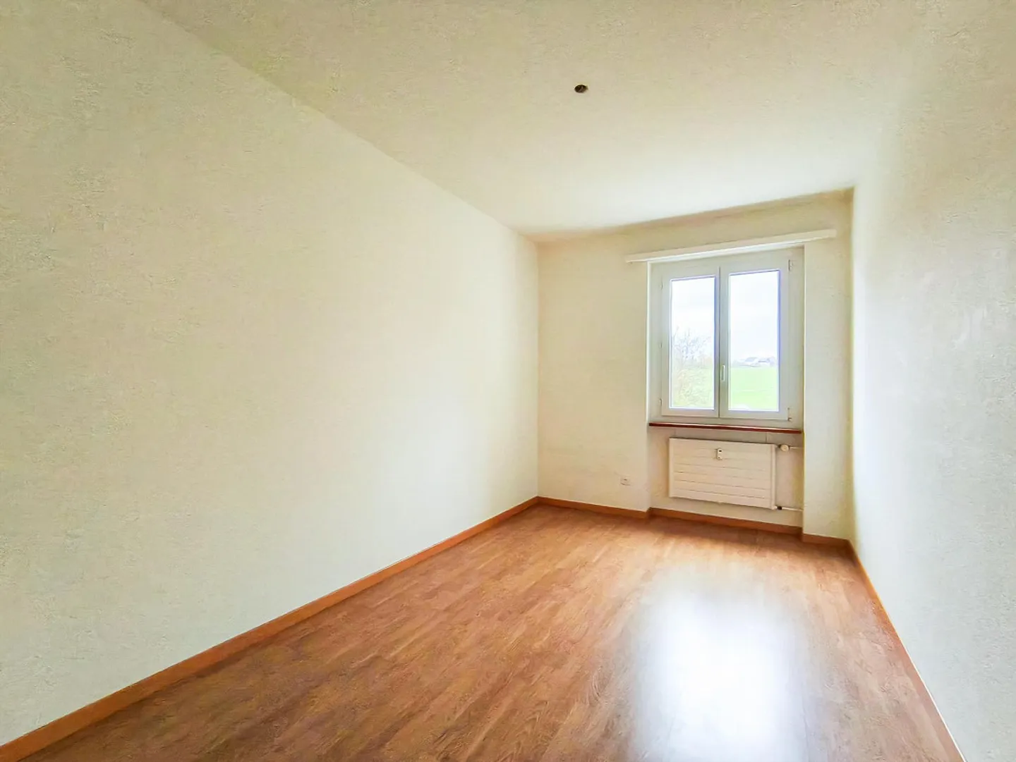 Appartement lumineux de 3 pièces avec balcon en périphérie de Diessenhofen - Photo 9 sur 10