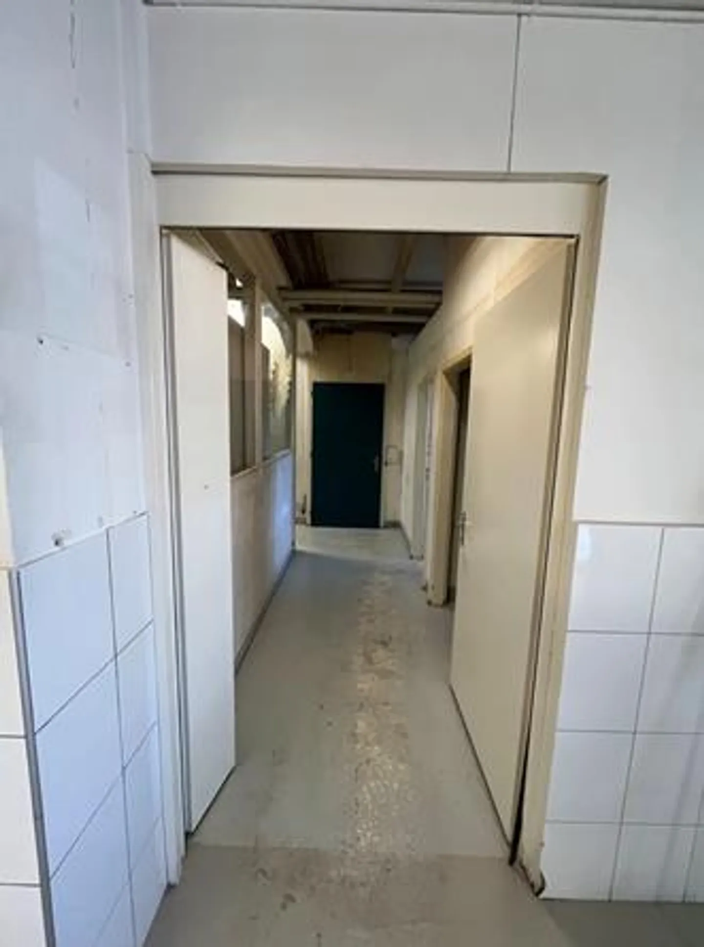 Geräumiger Gewerberaum in Münsingen - Foto 5 von 6
