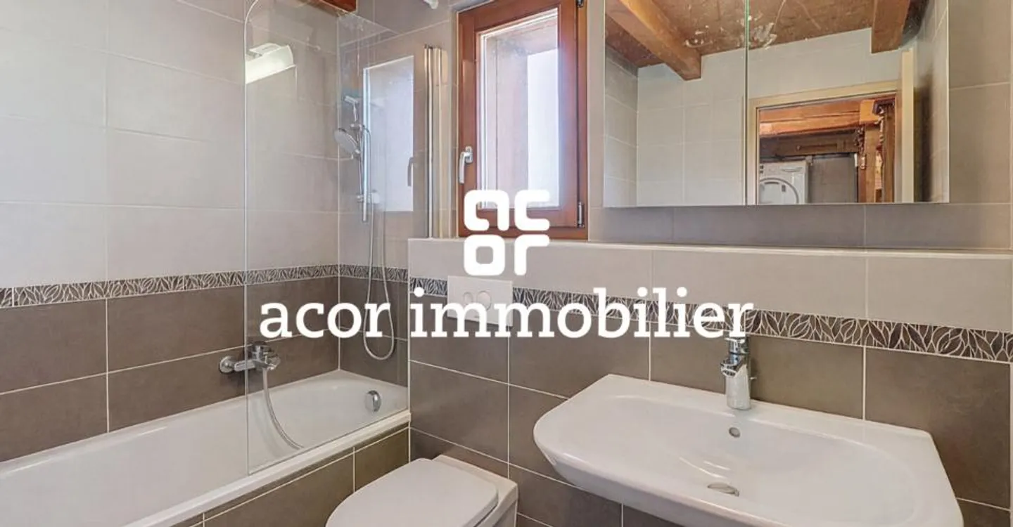 Immeuble de caractère avec jardin, piscine et revenu locatif - Photo 10 sur 12
