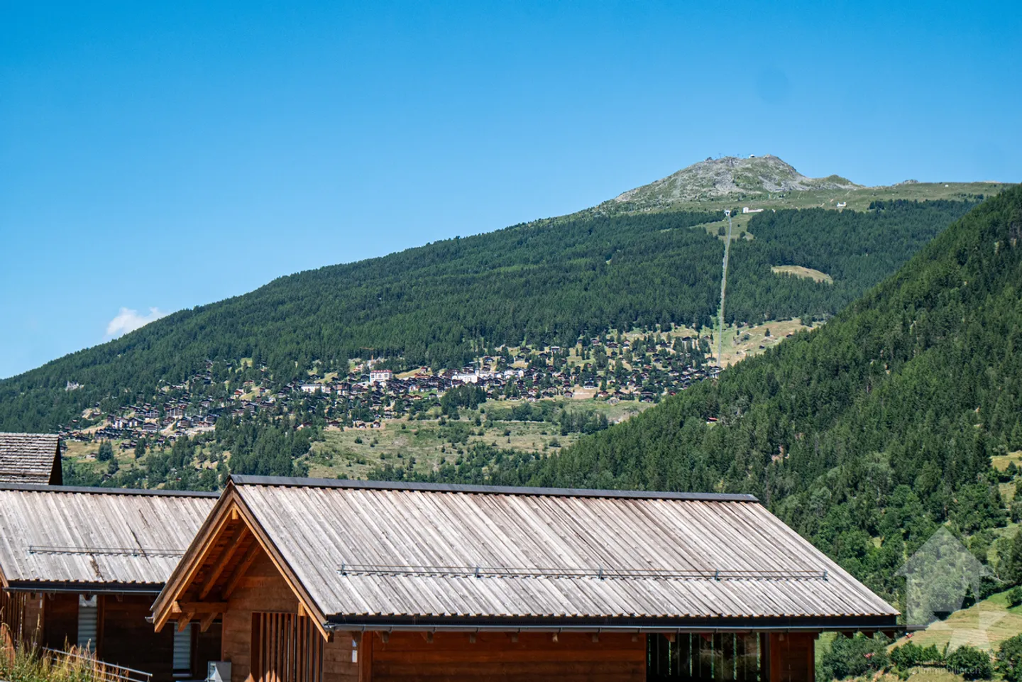 Adorable chalet with splendid views of the valley floor - Photo 33 of 40