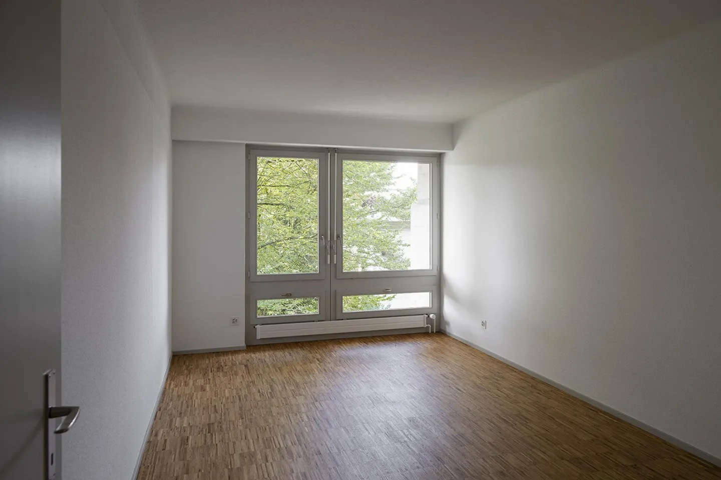 Exklusive 3.5-Zimmer-Attikawohnung mit über 200m² Dachterrasse - Foto 11 von 18