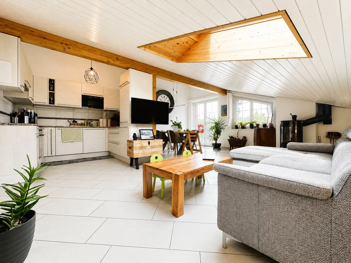 Spacious Apartment near Lake Joux - Photo 2 of 10