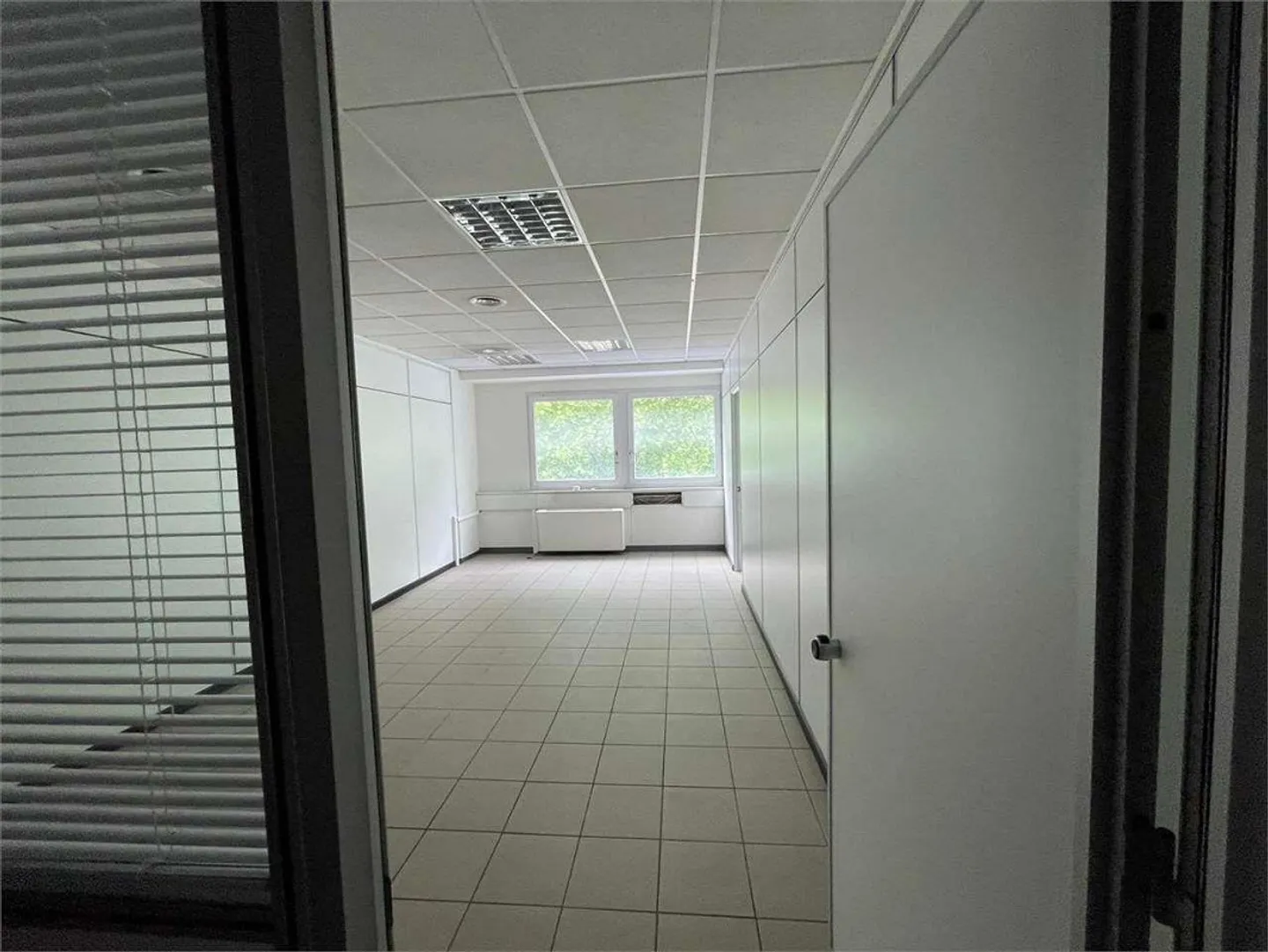 Gewerbefläche - 500m² sofort verfügbar - Foto 3 von 9