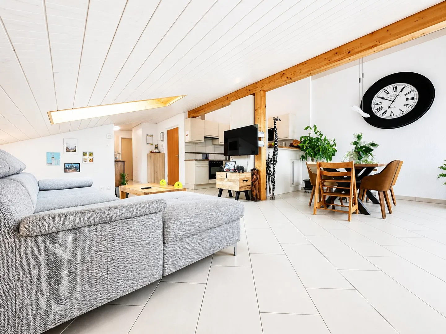 Spacious Apartment near Lake Joux - Photo 6 of 10