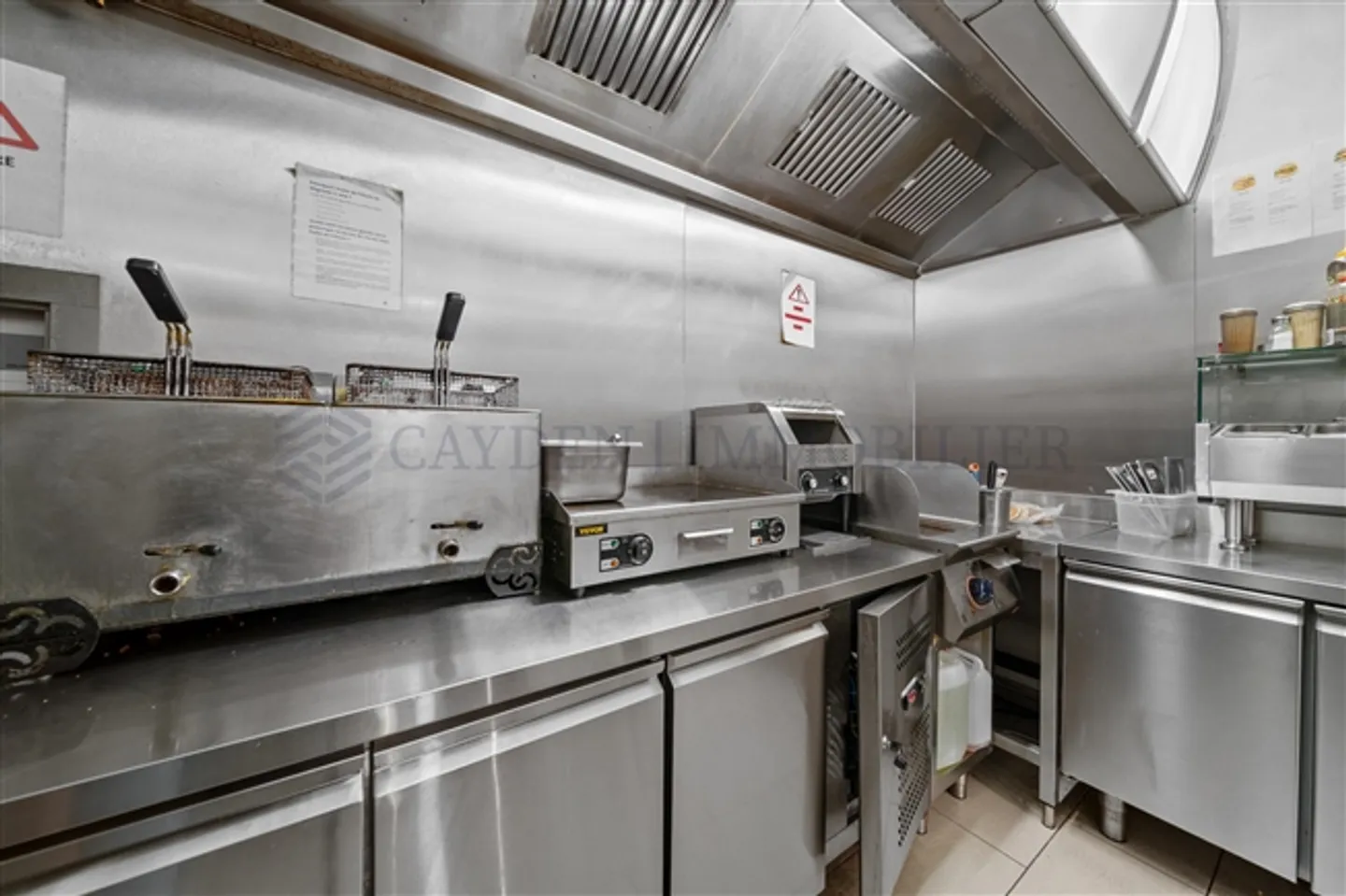 Snack Bar - Photo 6 of 10