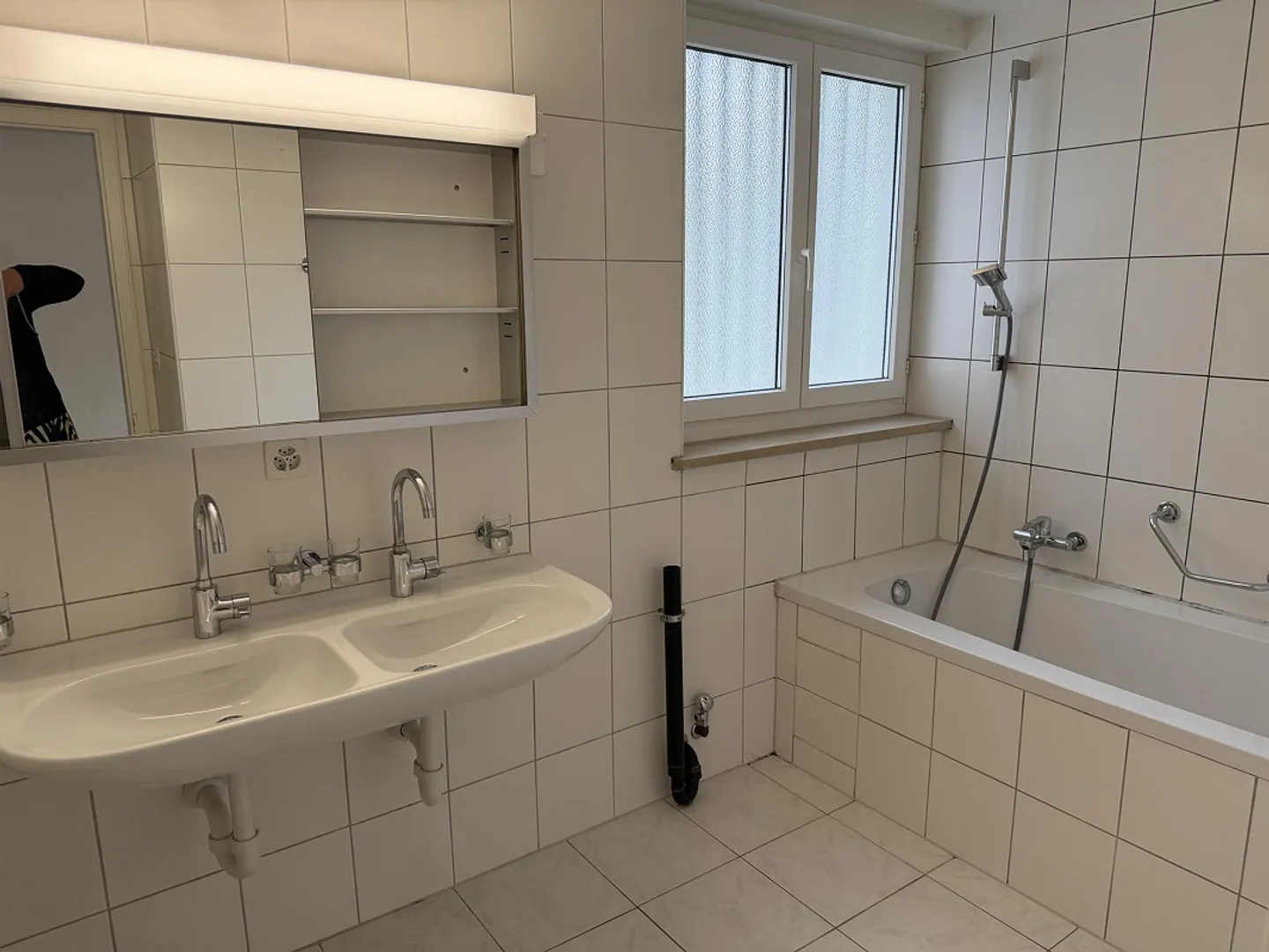 Appartement attrayant de 4 pièces à Binningen - Photo 4 sur 6