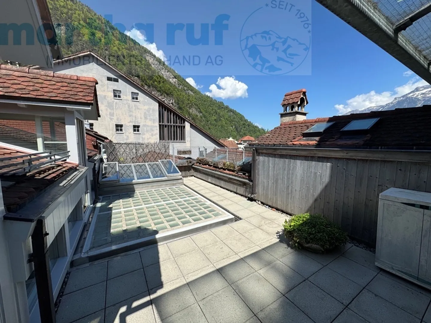 3.5-room apartment with gallery & roof terrace in the heart of the old town (no Airbnb) - Photo 6 of 12