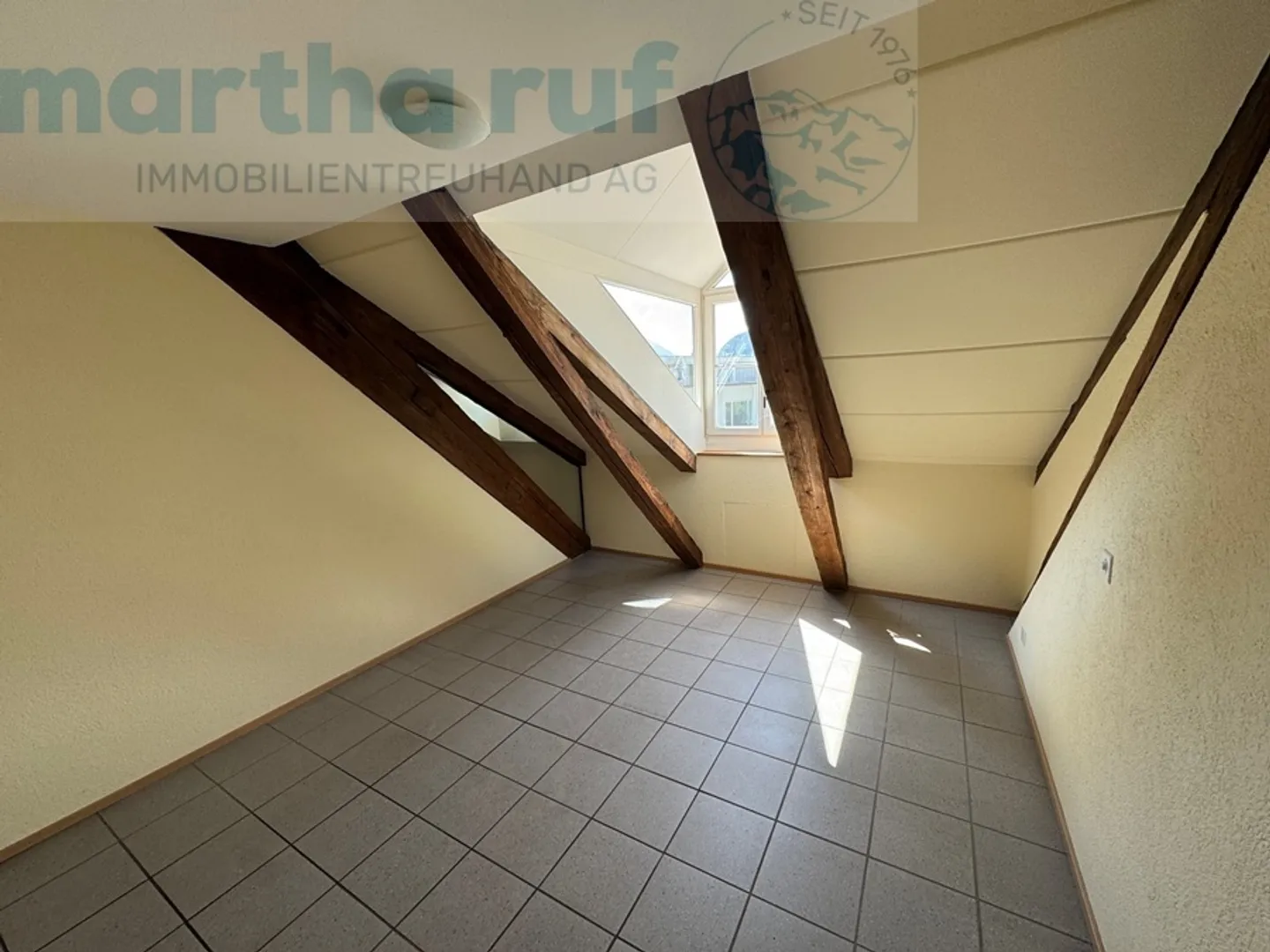 3.5-room apartment with gallery & roof terrace in the heart of the old town (no Airbnb) - Photo 9 of 12