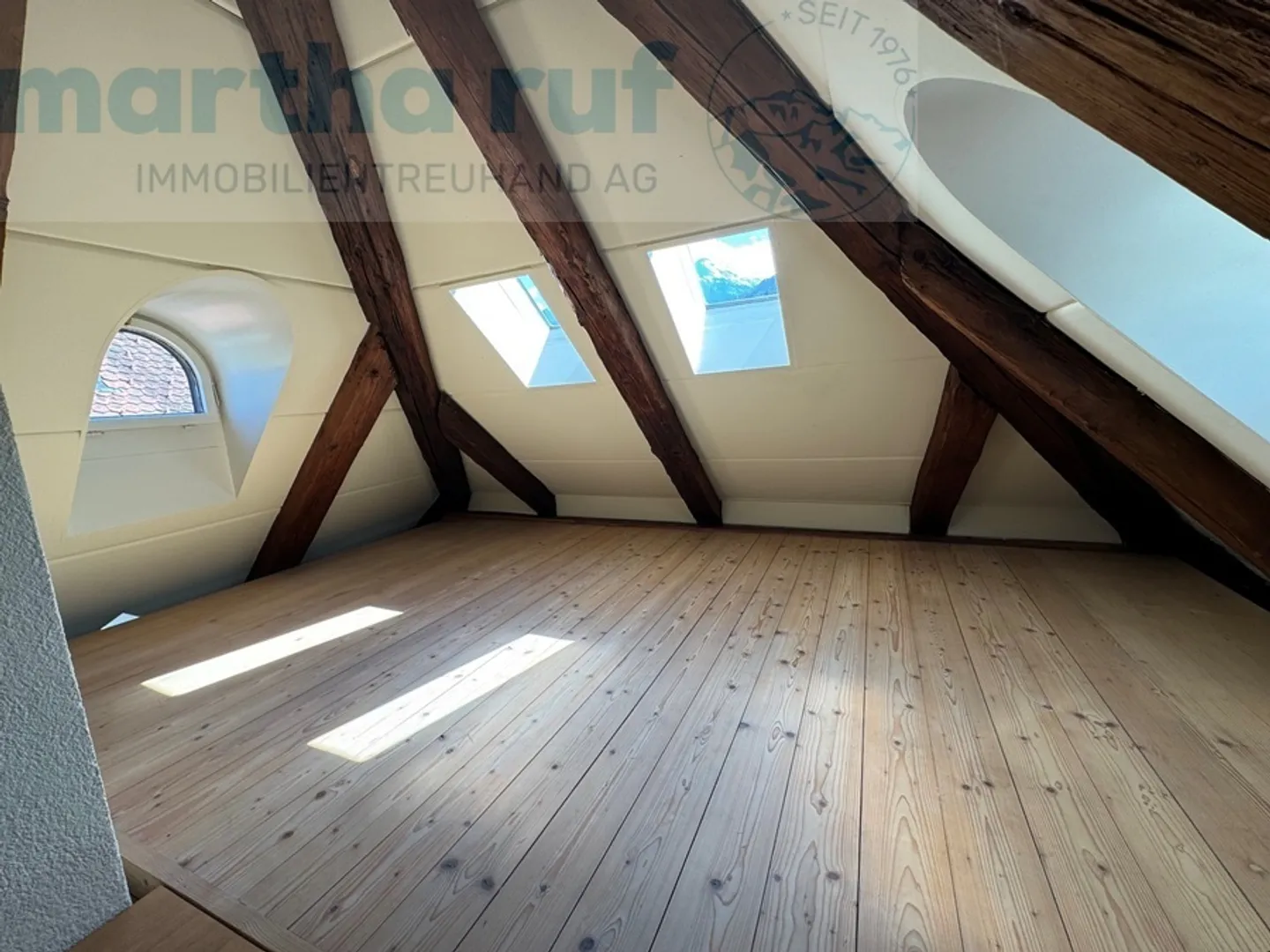 3.5-room apartment with gallery & roof terrace in the heart of the old town (no Airbnb) - Photo 11 of 12