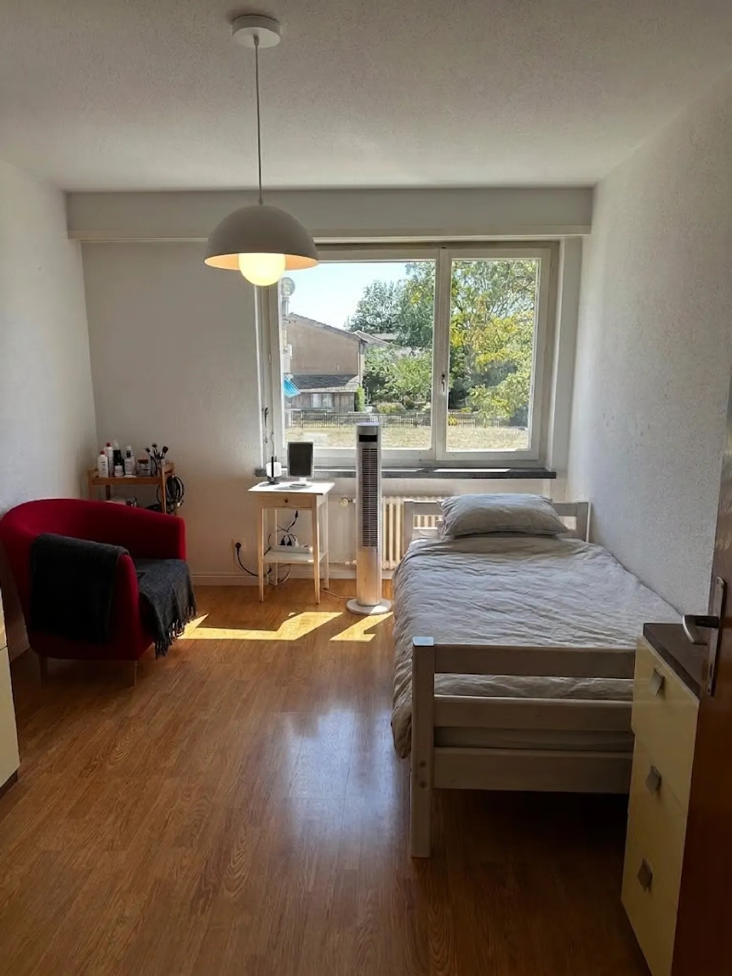 2.5 Zimmer Wohnung, ca. 40m2, zentral gelegen in Rafz - Foto 4 von 6
