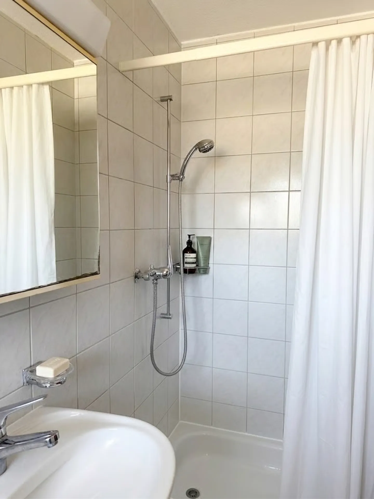 2.5 Zimmer Wohnung, ca. 40m2, zentral gelegen in Rafz - Foto 5 von 6