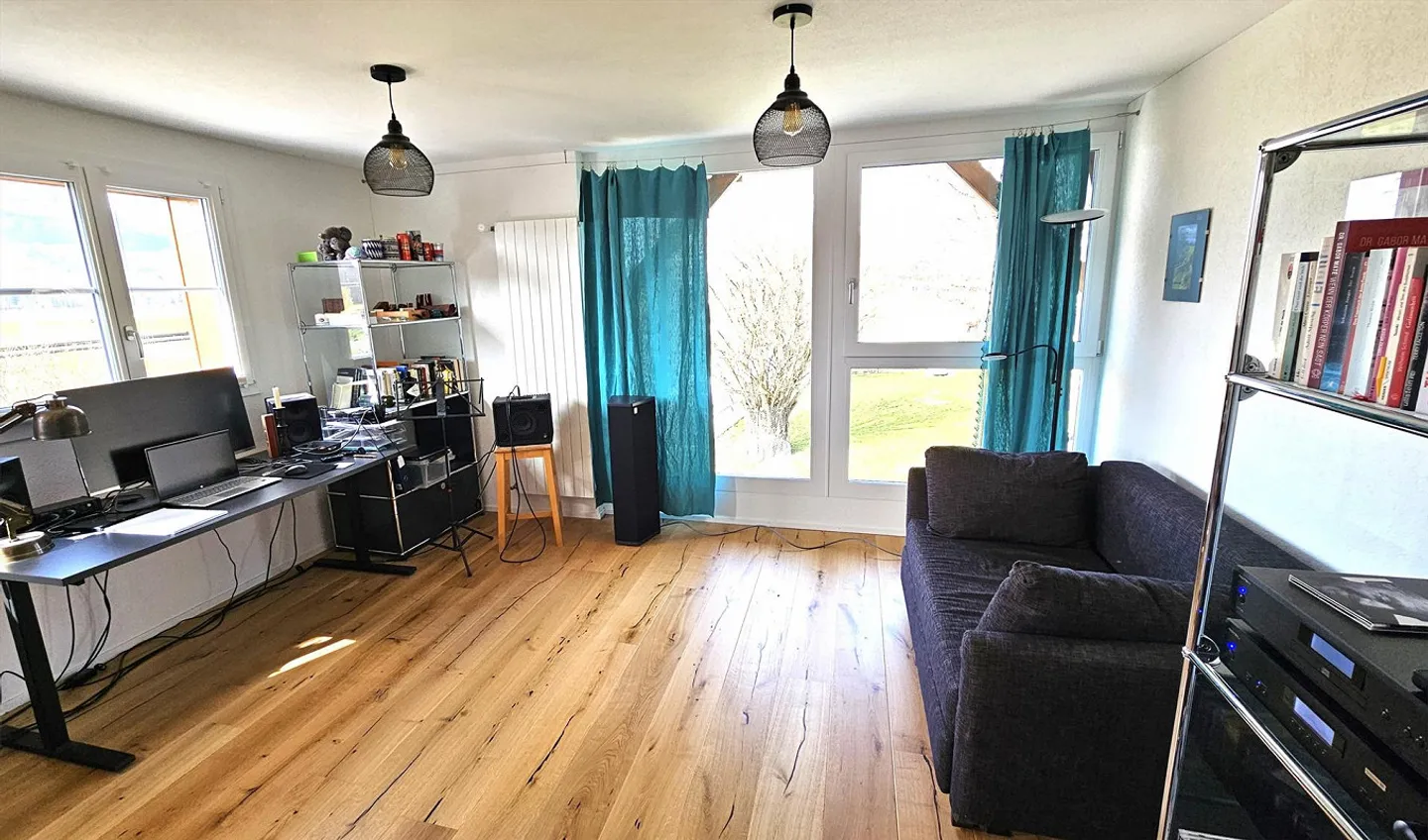 SUNNY AND MODERN IN A QUIET LOCATION - Photo 3 of 5