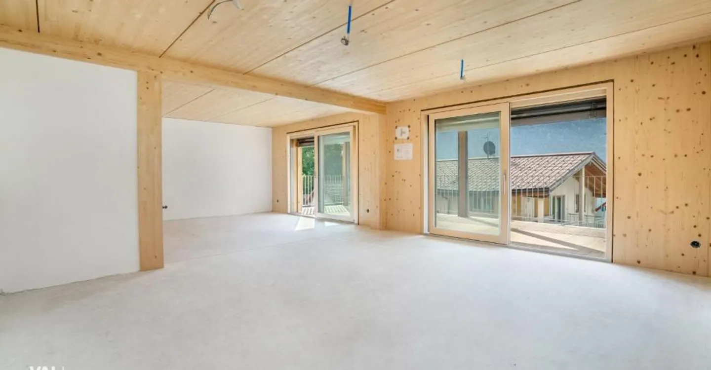 Extraordinary 5.5-room penthouse apartment in Steg - Photo 3 of 12