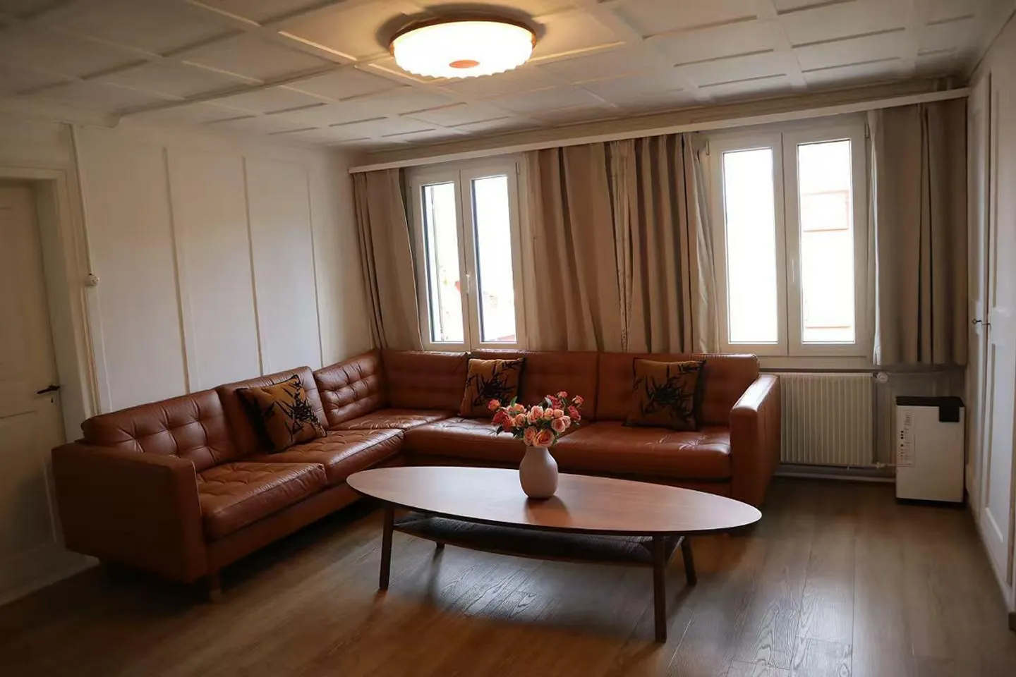 Freshly renovated, furnished 4½-room apartment including parking space - Photo 8 of 15