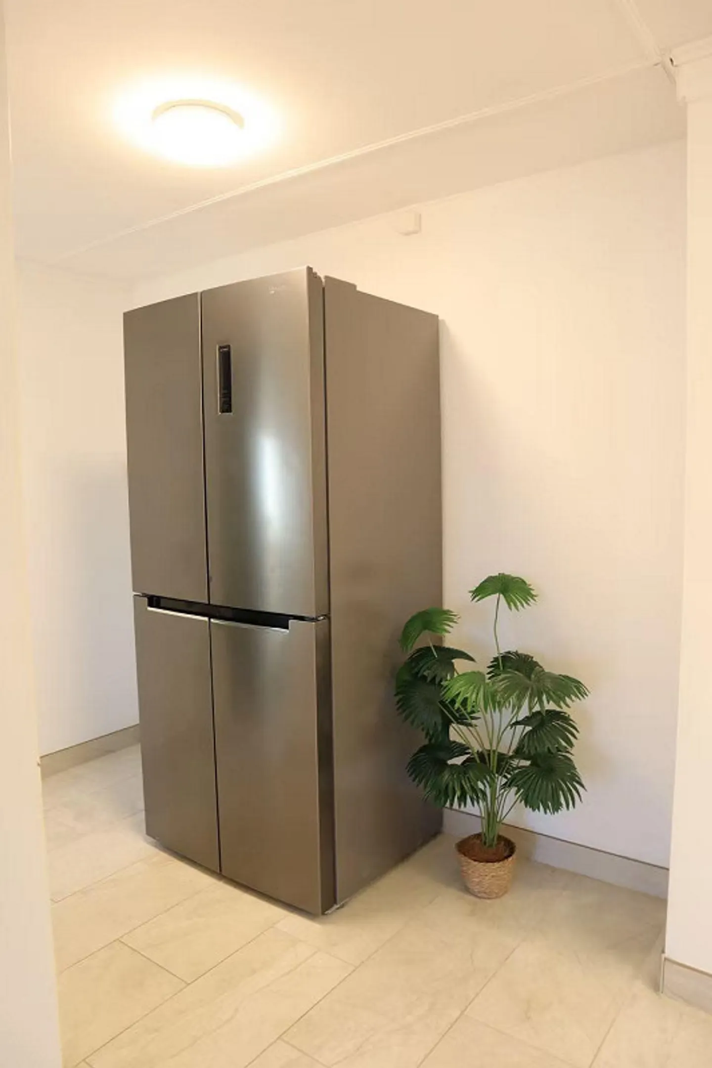 Freshly renovated, furnished 4½-room apartment including parking space - Photo 14 of 15