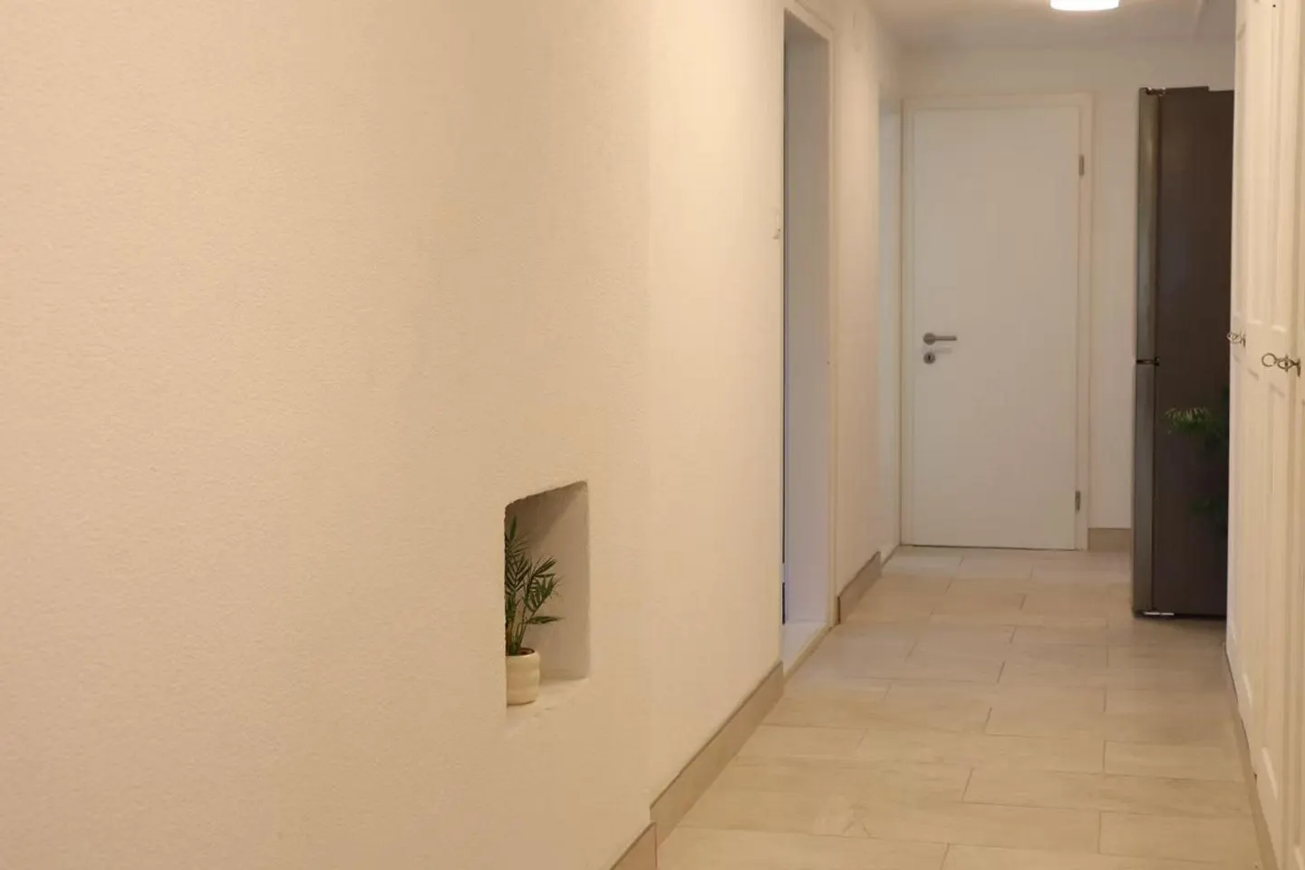 Freshly renovated, furnished 4½-room apartment including parking space - Photo 15 of 15