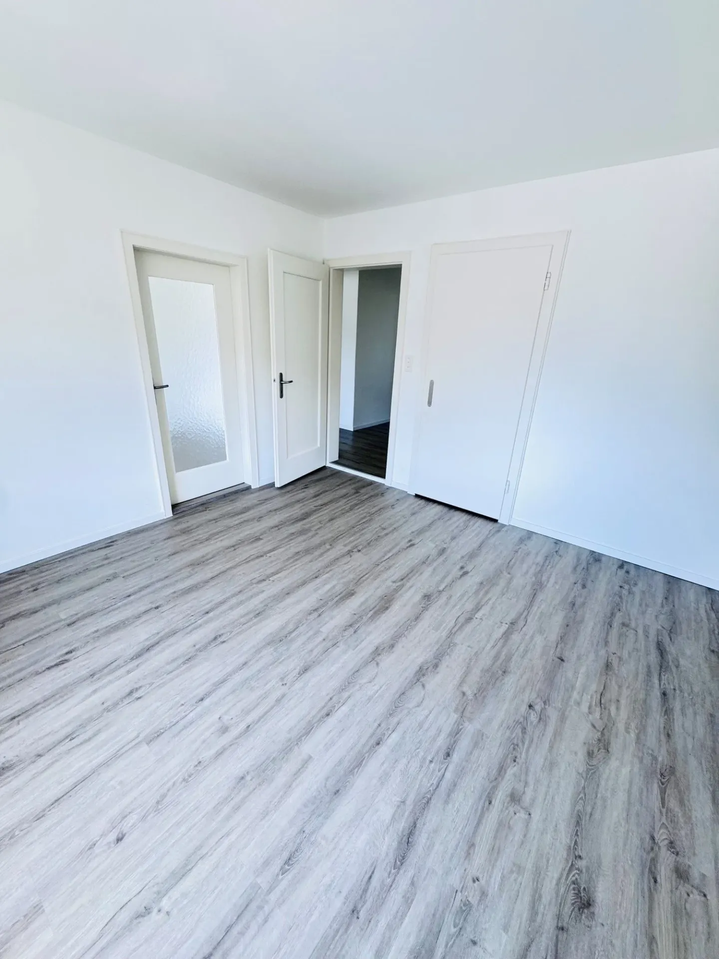 4-Zimmerwohnung mit Balkon / 4. OG mit Lift - Foto 6 von 9