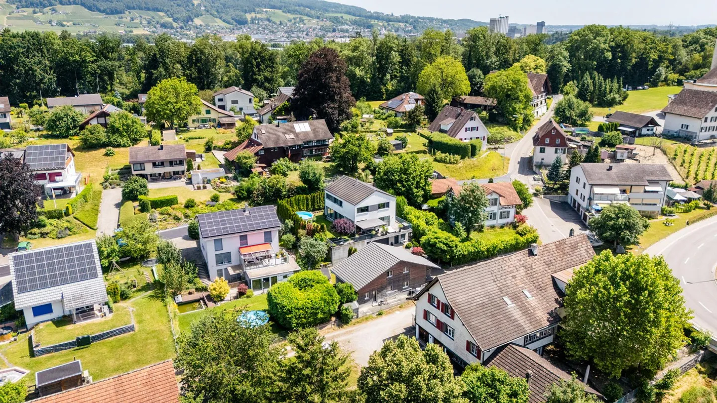 Stilvolles Wohnen mit separatem Ateliergebäude - Foto 21 von 22