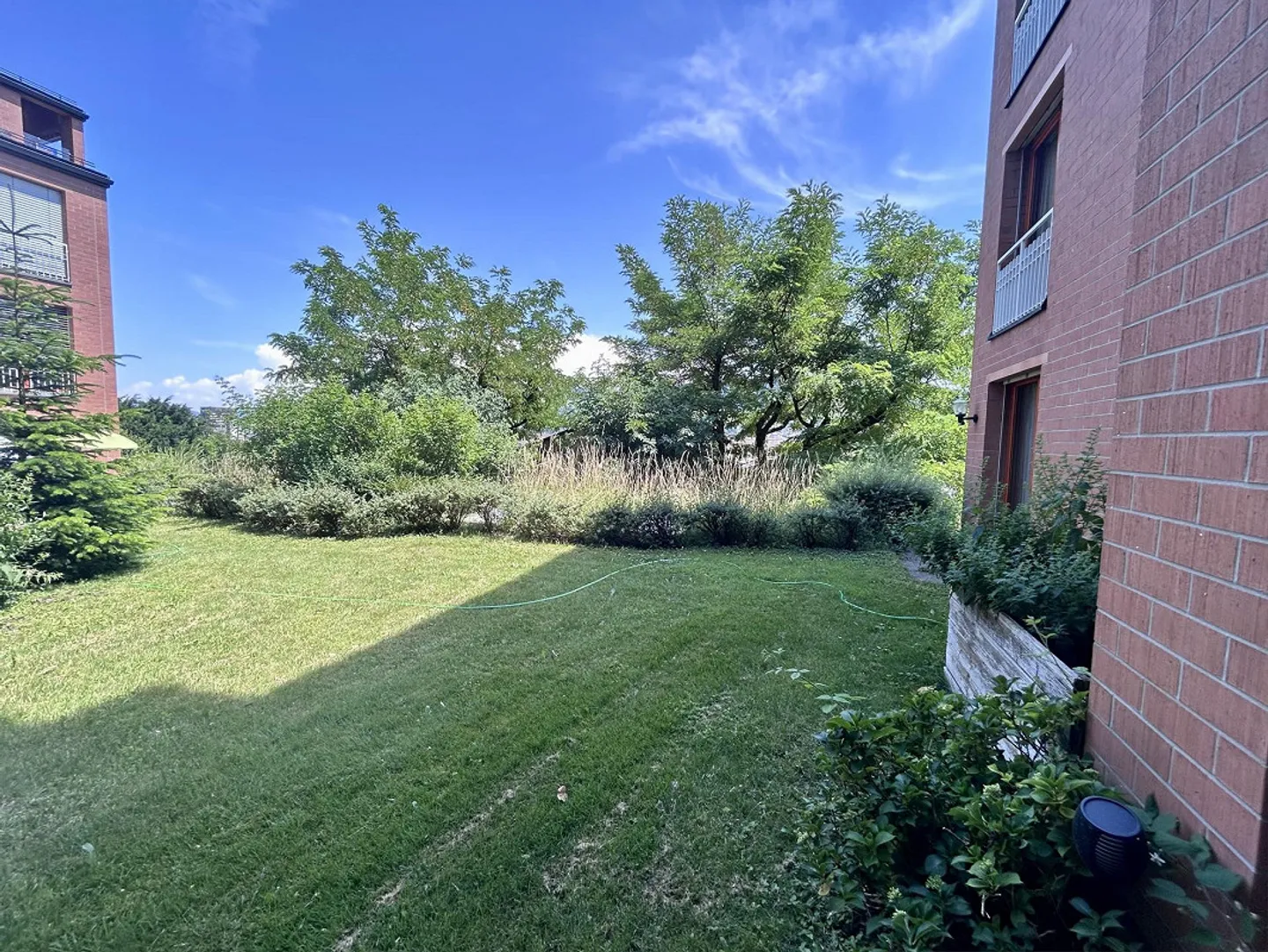 Appartement de jardin spacieux dans un emplacement calme - Photo 3 sur 7