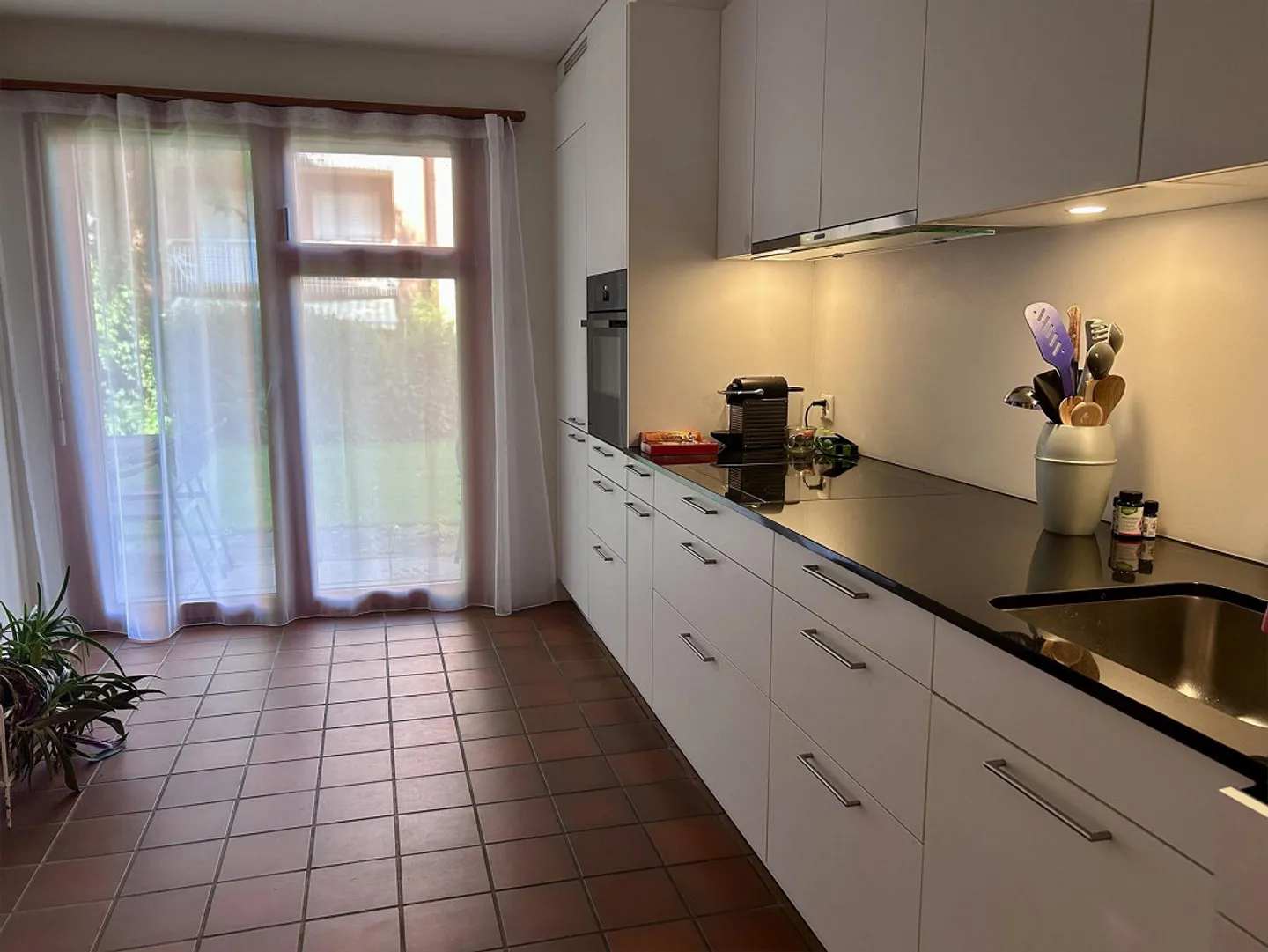 Appartement de jardin spacieux dans un emplacement calme - Photo 4 sur 7