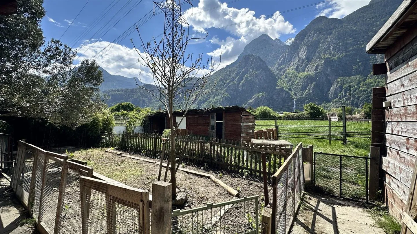 Villa avec écurie pour chevaux à Dorénaz - Photo 4 sur 13