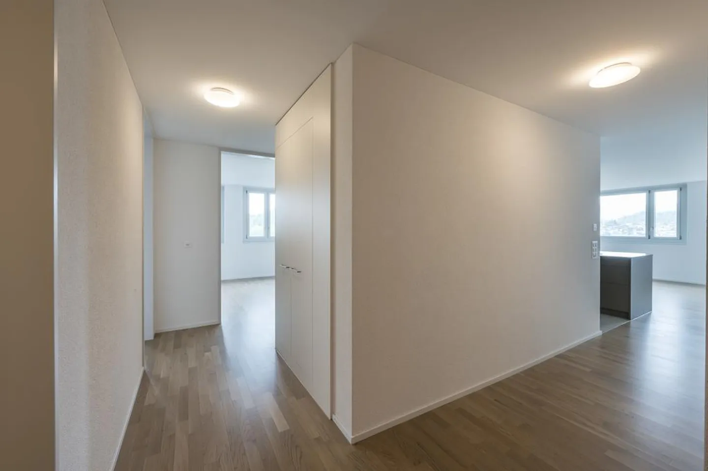 Spazioso appartamento di 3.5 locali con vista - Foto 3 di 10