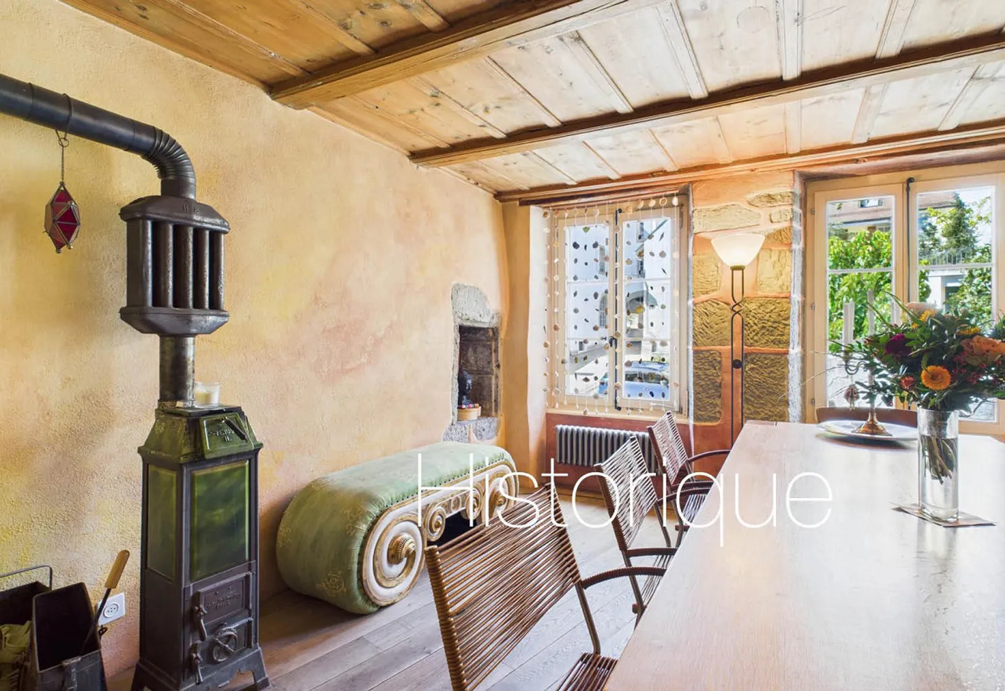 Affascinante casa nel centro storico con un'offerta di spazi versatili - Foto 1 di 14