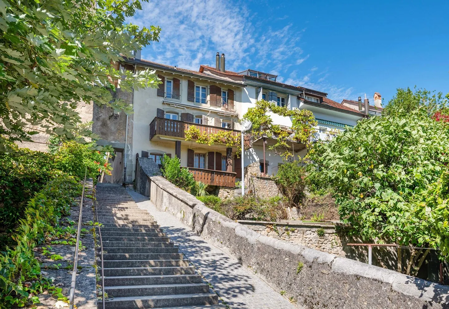 Affascinante casa nel centro storico con un'offerta di spazi versatili - Foto 3 di 14