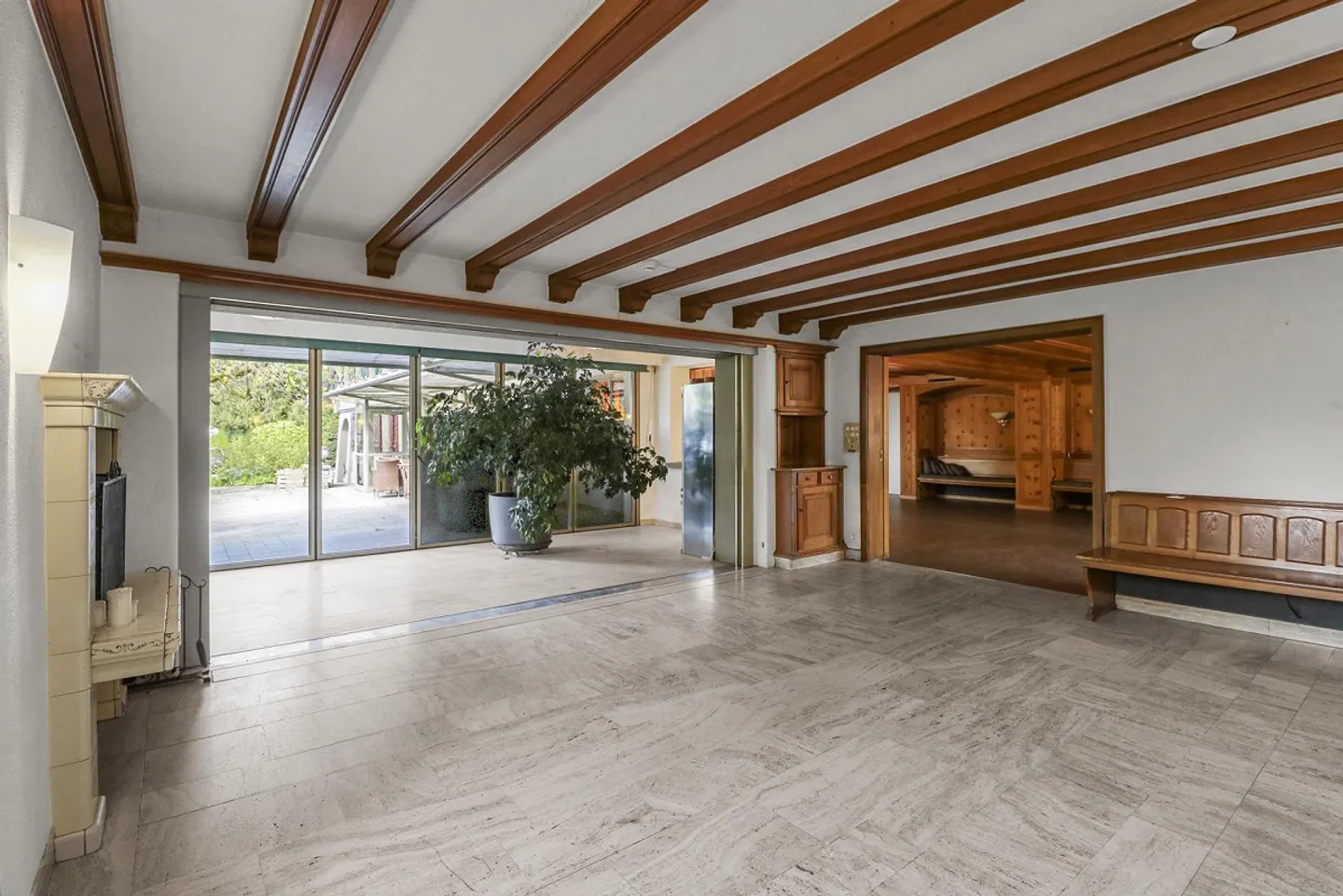 Locali commerciali in una posizione centrale - Foto 4 di 12