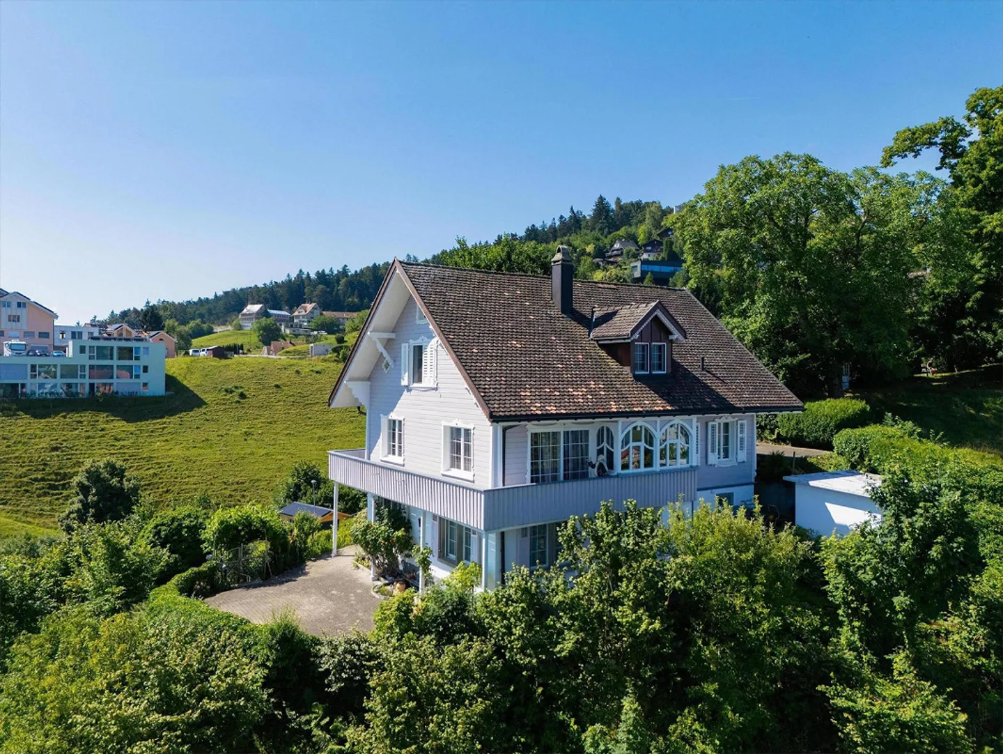 7.5-Zimmer-Einfamilienhaus mit Panoramablick - Photo 1 of 12