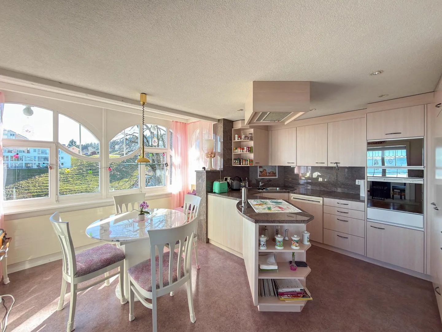 7.5-Zimmer-Einfamilienhaus mit Panoramablick - Photo 3 of 12