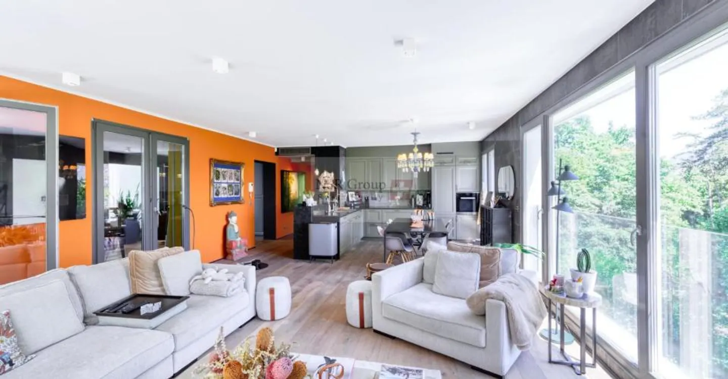 Spacious 5-room contemporary apartment with two parking spaces - Exclusive - Photo 4 of 12