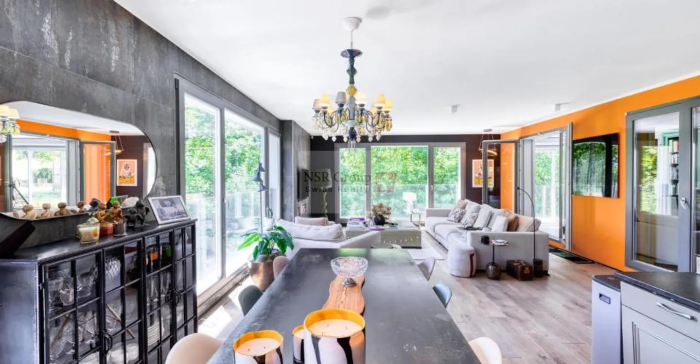 Spacious 5-room contemporary apartment with two parking spaces - Exclusive - Photo 3 of 12