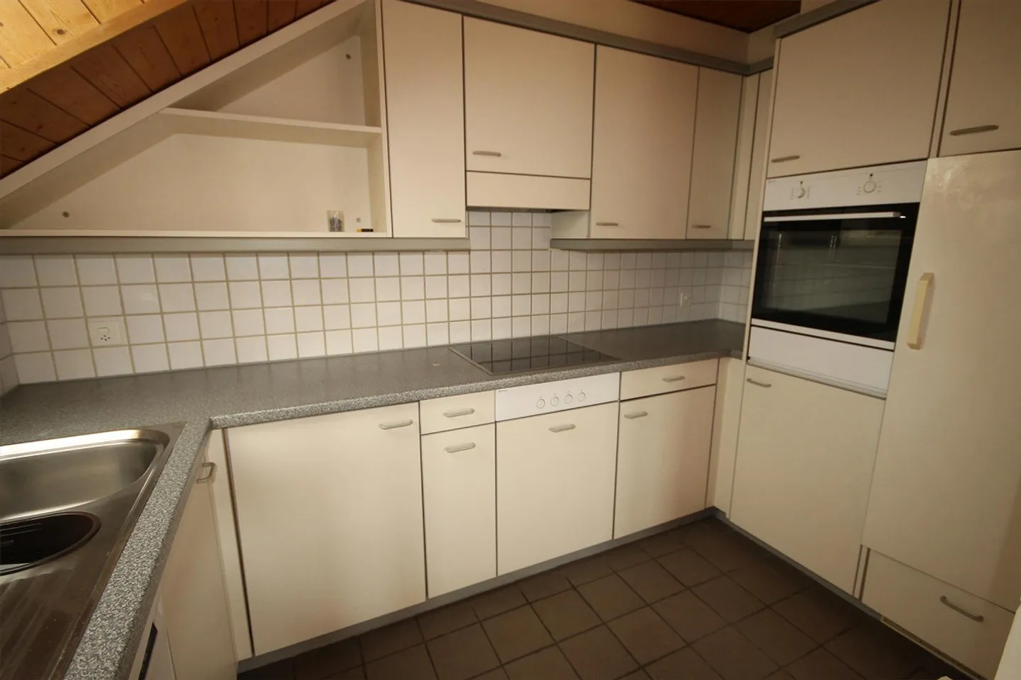 Gemütliche Dachwohnung mit Balkon - Foto 7 von 10