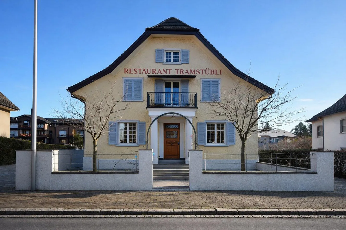 Former restaurant in a central location in Pratteln - Ideal for offices, a day-care center (Kita) or other uses - Photo 3 of 8
