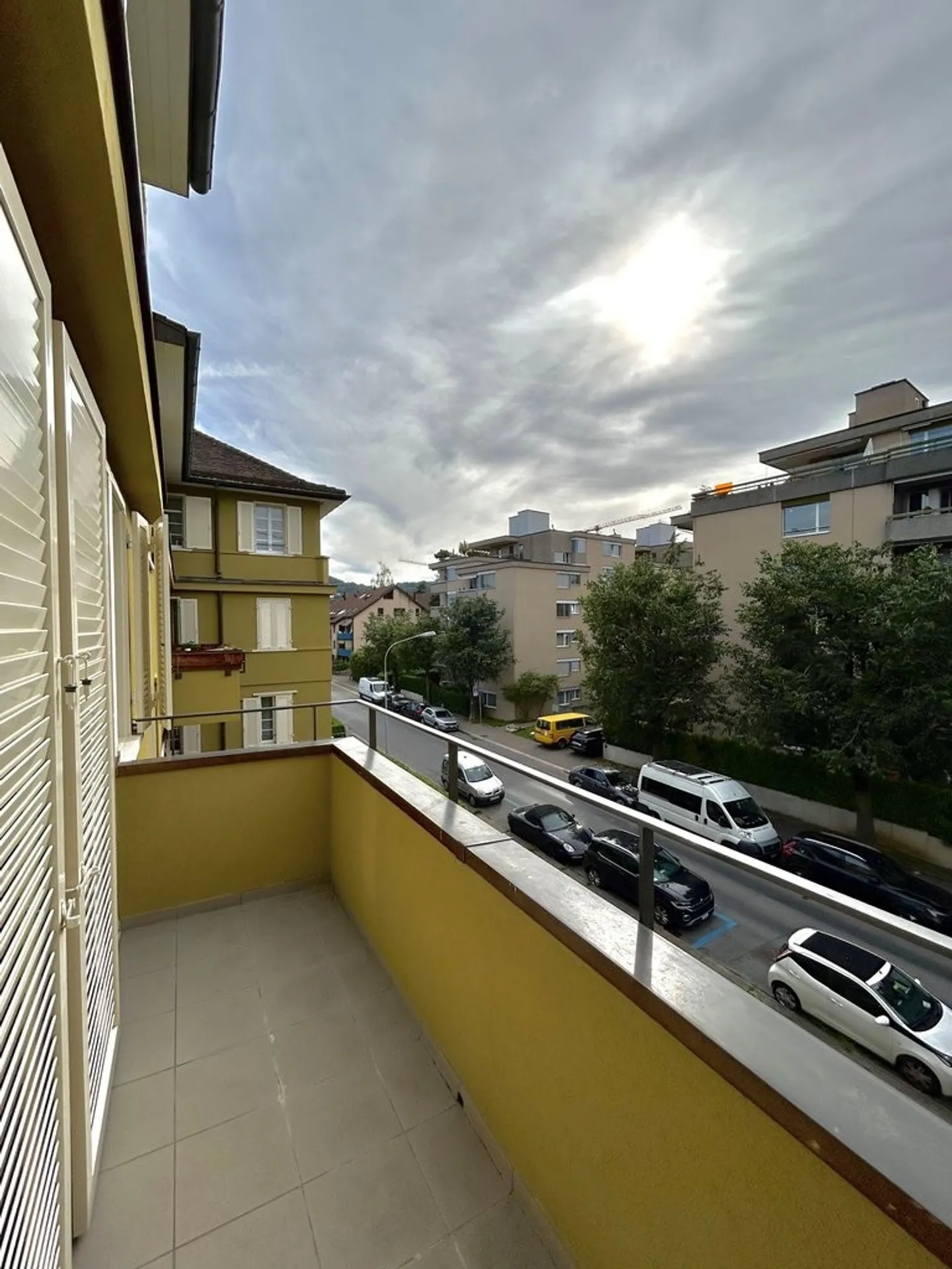Moderne Wohnung im Dennlerhof, 8048 Zürich - Foto 1 von 5