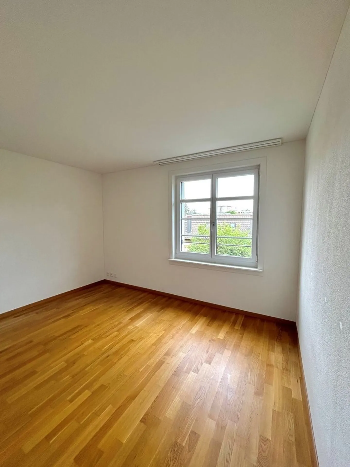 Moderne Wohnung im Dennlerhof, 8048 Zürich - Foto 3 von 5