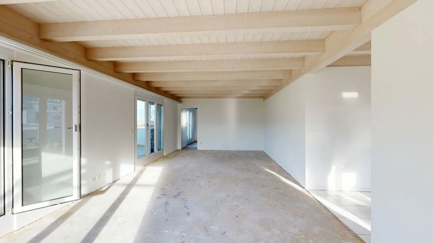 Appartement en attique 5.5 pièces avec grande terrasse et vue sur les montagnes - Photo 9 sur 13