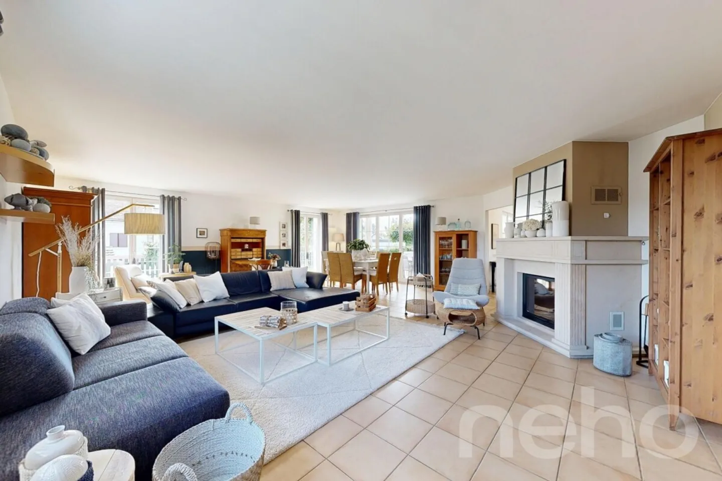 Spacious Family Home in Thielle - Photo 4 of 13