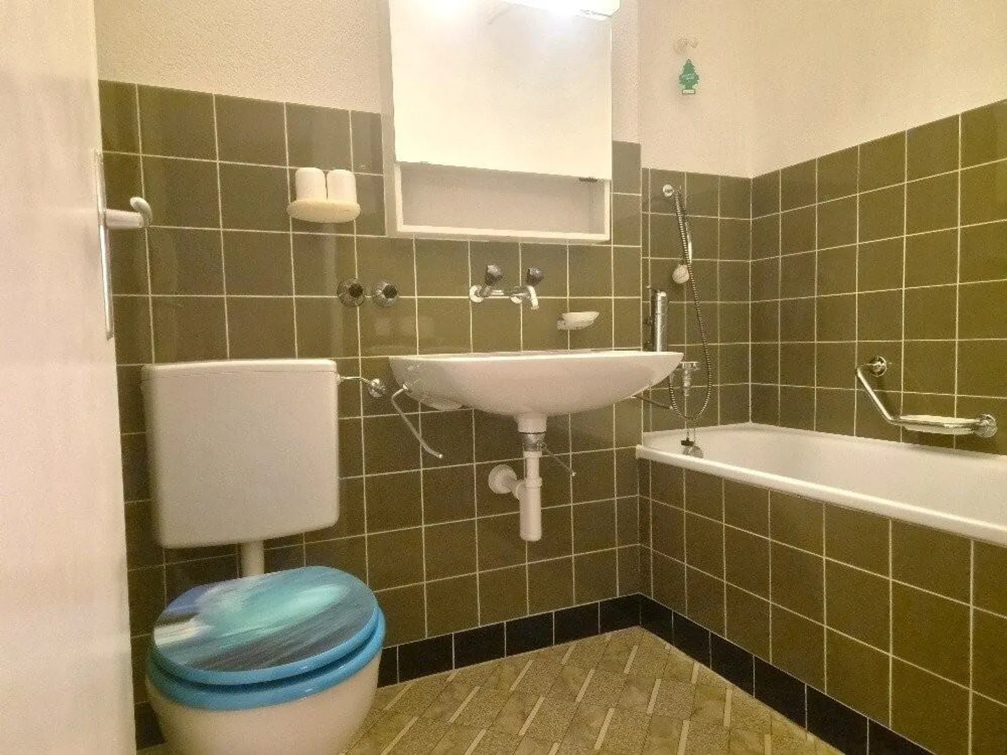 Rent a 2 rooms apartment in Münsingen - Photo 6 of 8